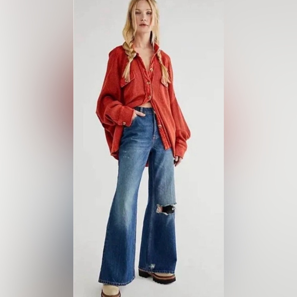 FREE PEOPLE WE THE FREE CRVY Curvy Misfit Flare Jeans Medium Denim‎ 26
